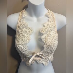 Victoria's Secret Cream Lace Dream Angels Bralette Size M